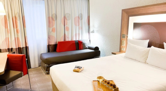 Двухместный номер Classic с красивым видом из окна Novotel Fontainebleau Ury