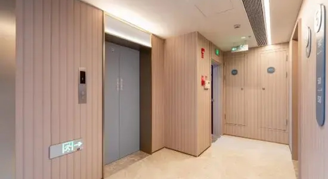 Hanting Hotel (Jiefang West Road, Dinghai Ancient City, Zhoushan), Prenota Hotel Hotel a Zhoushan con parcheggio, Parcheggio
