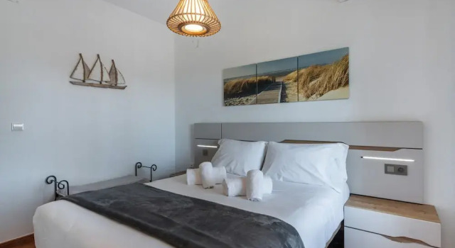 Spacious Chalet Close to the Beach, Book Chalet Sommerhuse i Huelva, Hytte