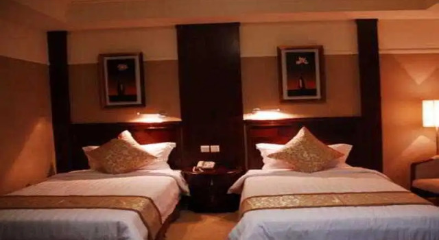 King Hall Hotel, Book Hotel Dalian 