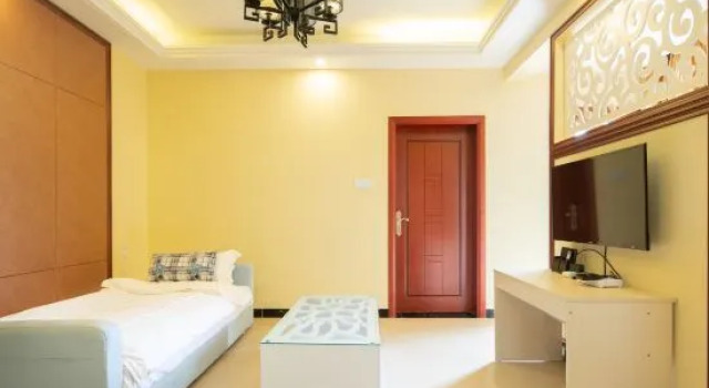 Люкс Business Jiangnan Baoyue Business Hotel (Sea Travel Duty Free Eternal Love Store)