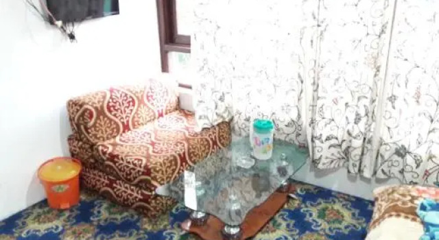 Holiday Inn Guest House