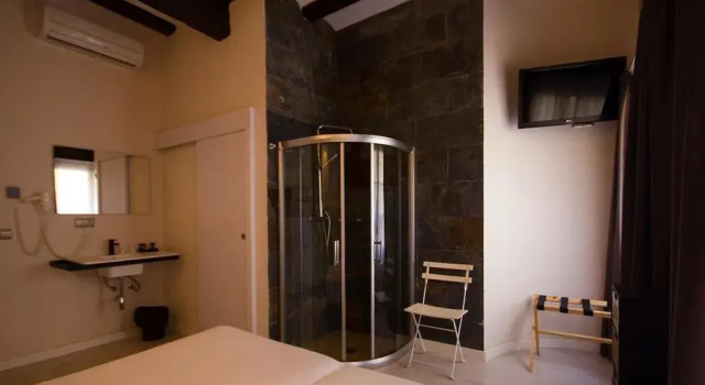 Suites Boutique Jardines del Montornés, Забронировать Бутик-отель СПА-отели Валенсии, рядом с Церковь Сан-Хуан-дель-Оспиталь, SPA-услуги
