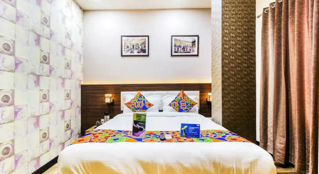 FabHotel The Royal CM Plaza