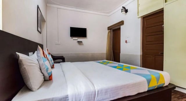 OYO 11874 Home Cozy Stay Goverdhan Villas, Забронировать Отель Эклингджи штат Раджастхан
