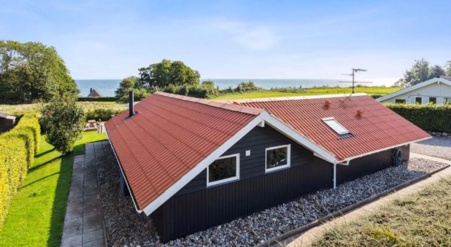 "Algut" - 75m from the sea in SE Jutland