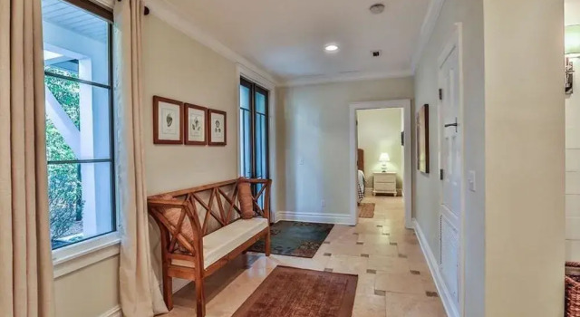 SIMMONS TOWNHOUSE 4 Bedroom Holiday Home by Five Star Properties