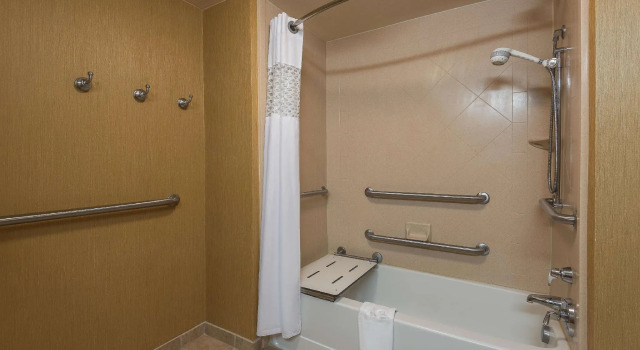 Четырёхместный номер Standard Hampton Inn & Suites Florence-North-I-95