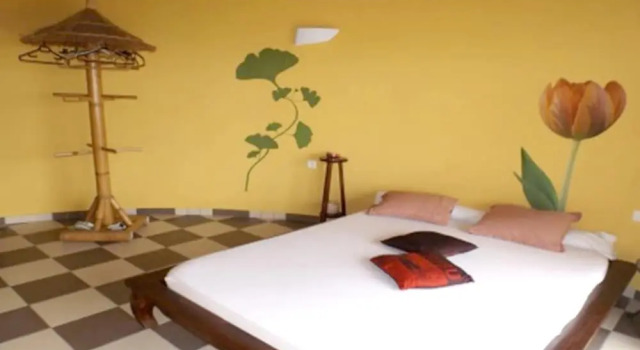 House With one Bedroom in Saint Joseph, With Wonderful Mountain View, Enclosed Garden and Wifi Near the Beach, Book Hotel Saint Andre Saint-Benoit