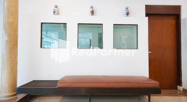 Hotel Borobudur Kemayoran Syariah Mitra RedDoorz, Book Hotel Kemayoran Jakarta