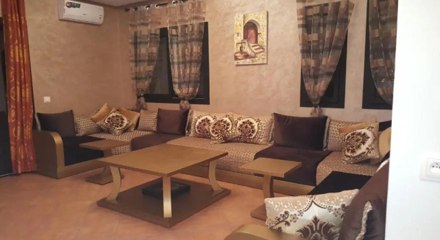 Bel appartement 3chambres Lilac's Garden Cabo Negro, Rezerwuj Apartament Hotele w Tanger-Tetouan z parkingiem, Parking