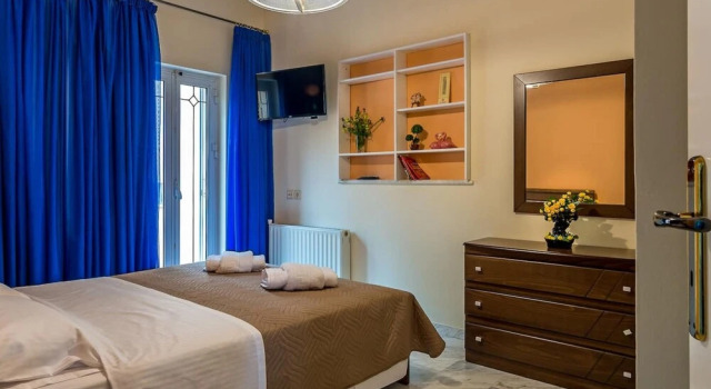 Chania Poolside Resort - Panoramic Seaview Lodging