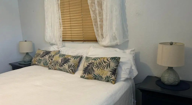 An Island Getaway at Palm Tree Villas, Забронировать Апартаменты/квартира Холмс-Бич Sarasota Area