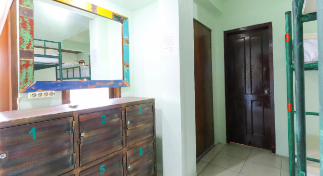 Buki Hostel Canggu - Adults Only, Varaa Hostelli Hotellit Badung pysäköinnillä, Pysäköinti