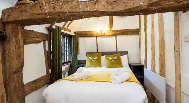 Country Home with Tennis Court & Hot Tub, Prenota Hotel Chiddingly Inghilterra