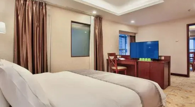 Люкс Luxury Golden Dragon Airlines Grand Hotel
