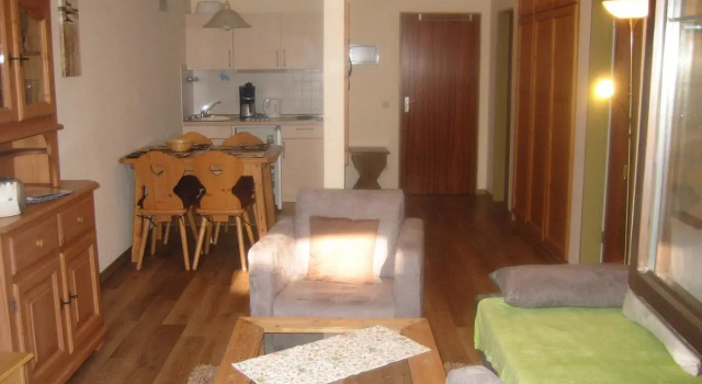 Bergschlössl - Erdgeschosswohnung 2, Varaa Hotelli Oberaudorf 