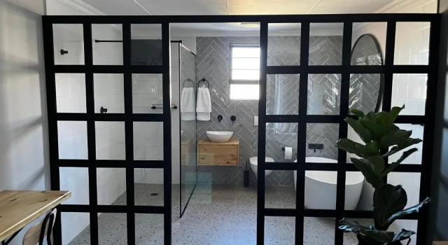 Ha Bacha Inn, Reservar Hotel Gompo Eastern Cape, perto de Nahoon Corner