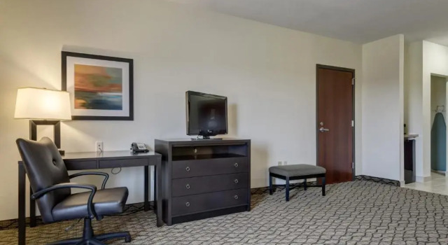 Run of House Holiday Inn Poplar Bluff by IHG