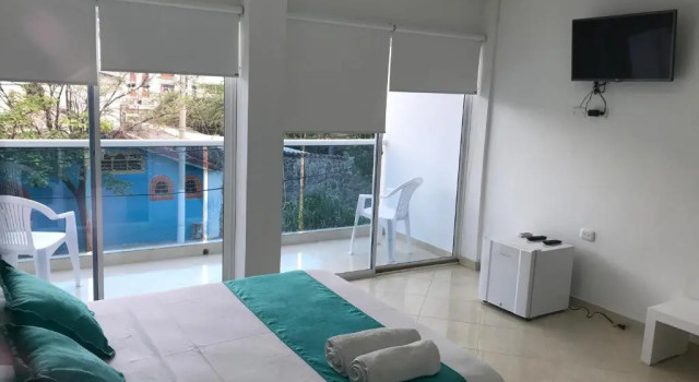 Suite Mayva AprtaHotel
