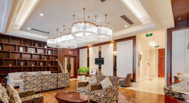 Shenhang International Hotel, Rezerwuj Hotel Hotele w Fangchenggang z parkingiem, Parking