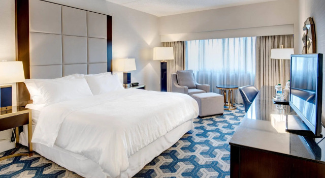 Двухместный номер Standard Sheraton Eatontown Hotel