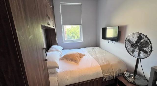 London Studio Retreat - Colney Hatch Lane