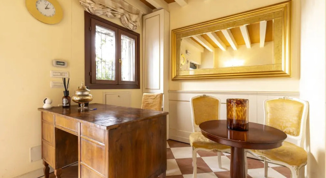 Ca di Malta Room 5 by Wonderful Italy, Забронировать Апартаменты/квартира Апартаменты Венеции, рядом с Консульство Франции в Венеции, Апартаменты/квартира