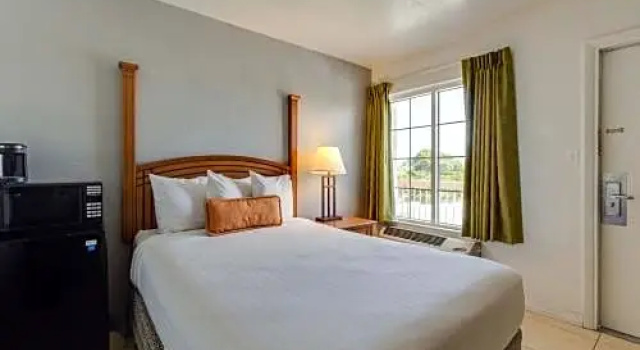 Номер Standard Pierview Hotel and Suites
