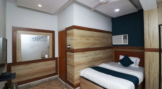 Silverkey Executive Stays 30334 Jaan Nagar Road