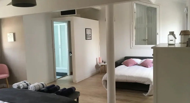 Chambres dHotes Des Tours A La Rochelle