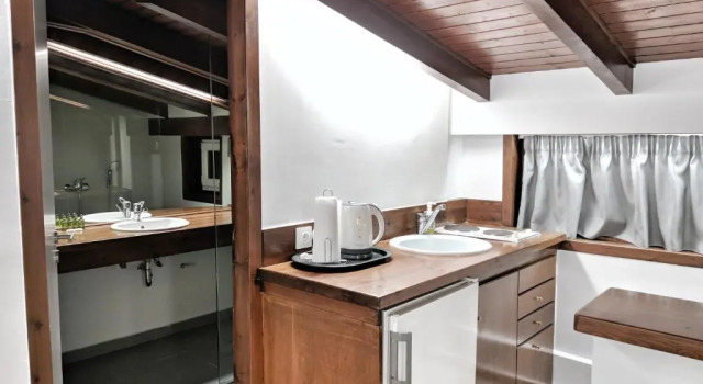 Студия с балконом Vivo Apartments