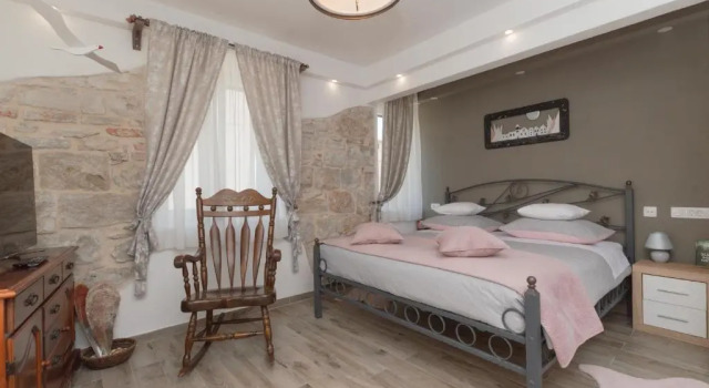 Bossa Studio Apartments, Prenota Appartamento Hotel a Croatian Islands con parcheggio, Parcheggio