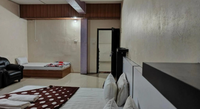 PPH Living Khaleej Residency