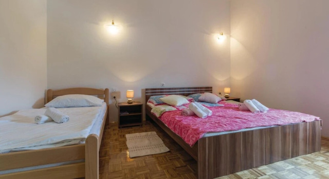 Stunning Apartment in Porec With 2 Bedrooms, Wifi and Outdoor Swimming Pool