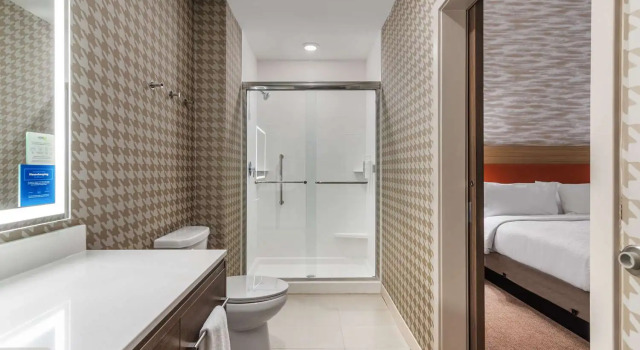 Двухместный люкс c 1 комнатой Home2 Suites By Hilton Cedar Rapids Westdale