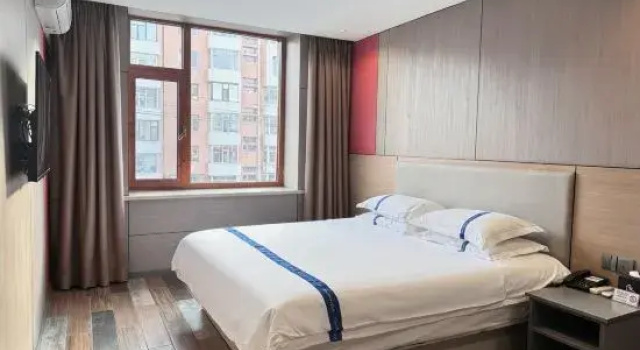 Люкс Sunshine 100 Hotel (Jilin Xi'an Road Linjiangmen Square)