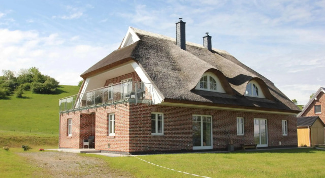 Ferienhaus Rohrweihe Haus Terrasse, Gartennutzung, Meerblick, Забронировать Отель Менхгут-Границ земля Мекленбург-Передняя Померания