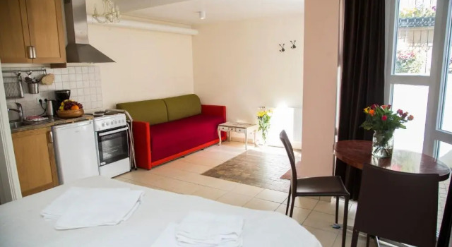 Студия Butterfly Guesthouse