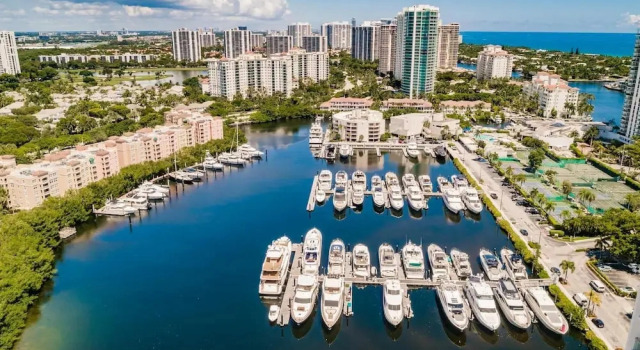 Коттедж Uhost AI 3BR Condo Stunning Water Views