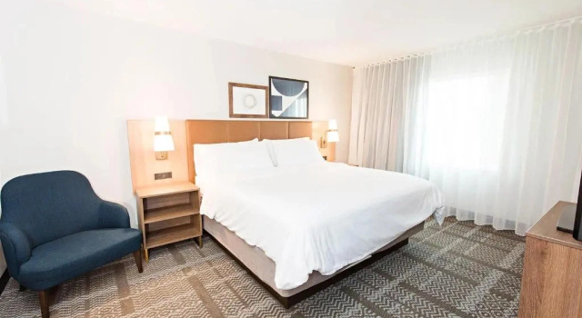 Люкс с видом на озеро Staybridge Suites - Denver North - Thornton by IHG