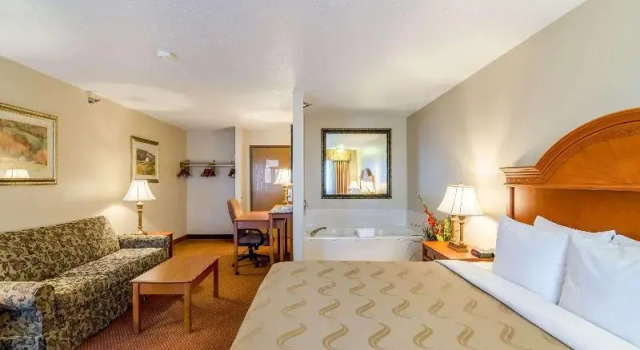 Одноместный номер Standard Holiday Inn Express ALLIANCE
