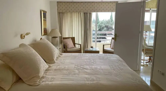 Апартаменты Pent-house, 3 Bedroom, Sleeps 6, Parking