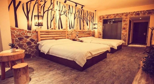 Zhangjiajie Interval Time Travel Inn