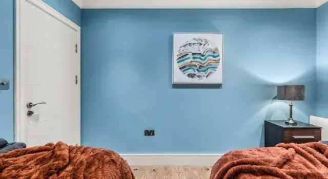 Spacious 2 Bedroom Riverside Home | Welsh Back, Забронировать Отель Бристоль Англия, рядом с St Mary Redcliffe Church