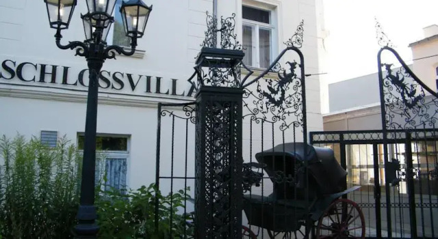Schlossvilla Freiberg Hotel, Забронировать Отель Отели в центре Фрайберг, в центре