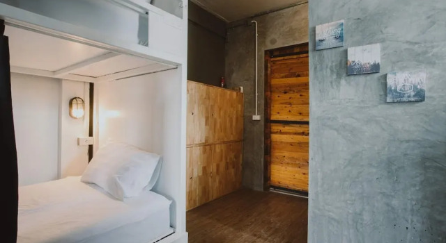 239 Hostel Phuket, Забронировать Хостел Пхукет Таун остров Пхукет