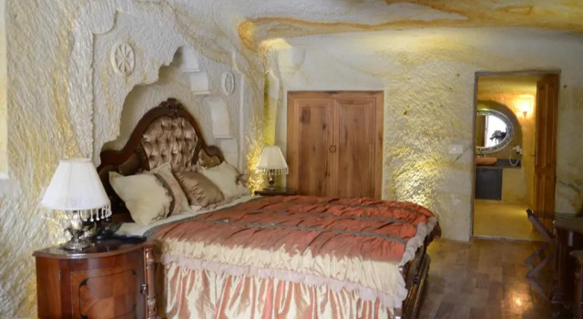 Люкс Superior с видом на сад Golden Cave Suites