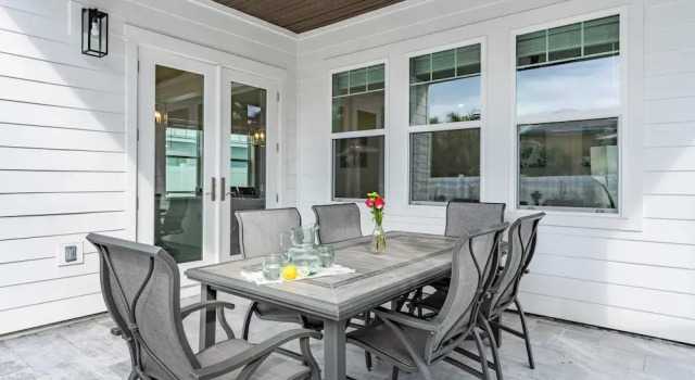 Коттедж Modern 5bdr w/ Private Pool, 2 min Walk to the Beach! Montoute by Avantstay