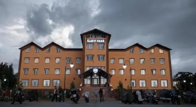 Elikti Park Hotel, Varaa Hotelli Yelikti Kazakstan